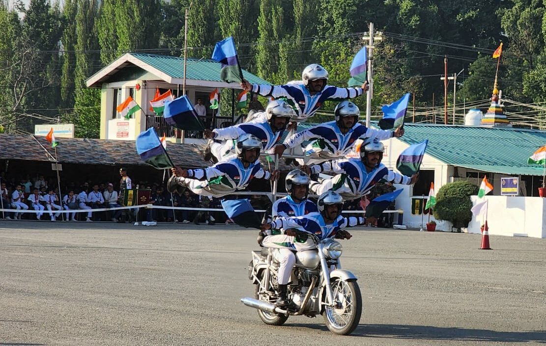 Army Marks Kargil Vijay Diwas With 'Daredevil' Stunts In Srinagar - Vimarsana News