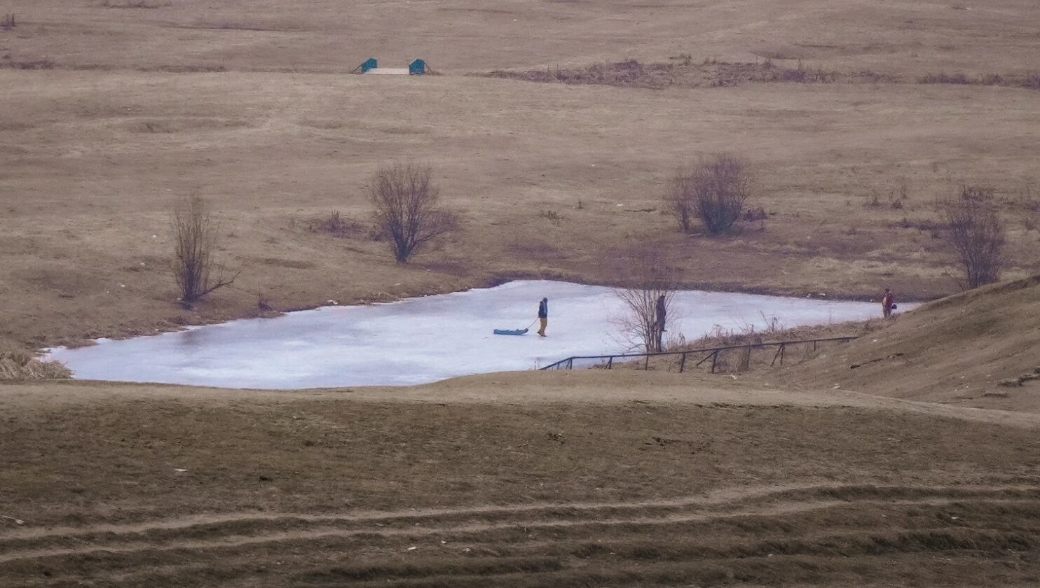 Unusually Dry Winter in Kashmir Raises Concerns Over Water Scarcity and ...