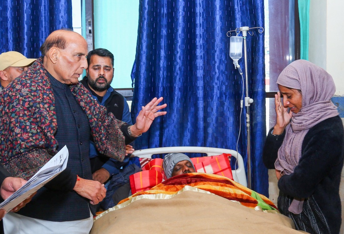 Defence Minister Rajnath Singh enquiring about the welafre of a person injured in Buffliaz Poonch case on December 27 2023
