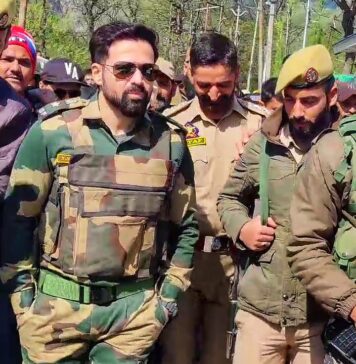 Ground Zero Hits Kashmir Bollywood Actor Emraan Hashmi in Kashmir for Shooting of his upcoming movie.