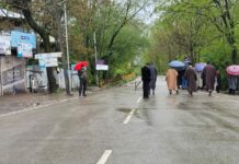 Incessant rainfall across Kashmir valley has resulted in flash floods, inundation of roads, leading to the temporarily closure of Kupwara-Sopore national highway in North Kashmir