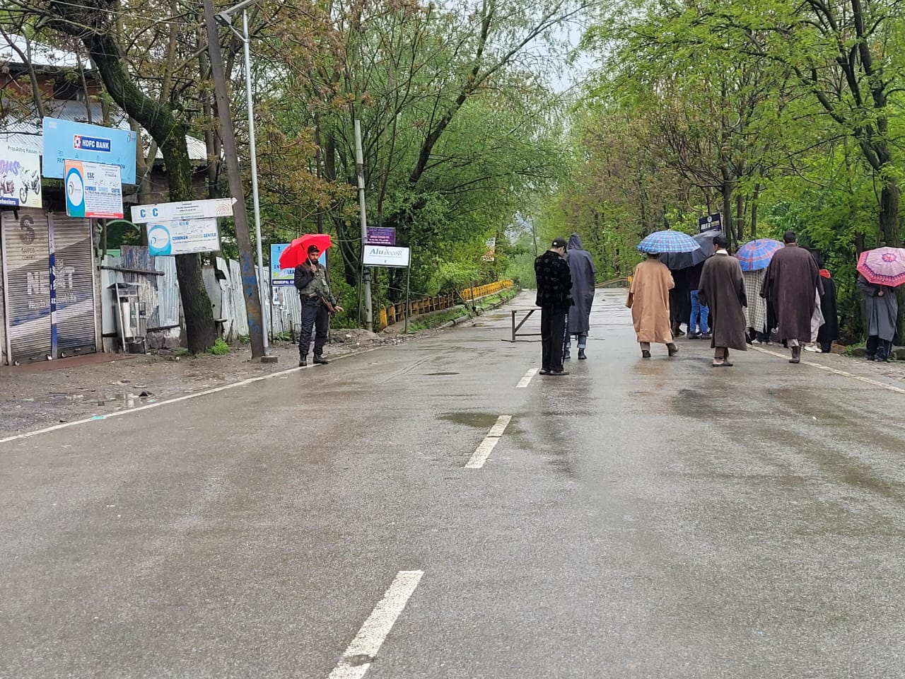 Incessant rainfall across Kashmir valley has resulted in flash floods, inundation of roads, leading to the temporarily closure of Kupwara-Sopore national highway in North Kashmir