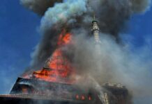 Massive Fire Breaks Out in Srinagar