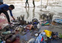 The-remains-of-the-dead-in-Hathras-Satsang-where-121-people-were-killed-in-a-stepade