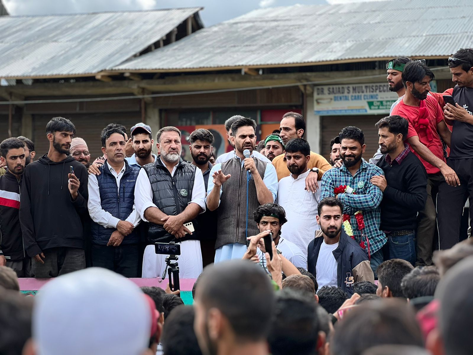 Waheed-Para-Campaigns-in-North-Kashmirs-Karnah-JK-Polls