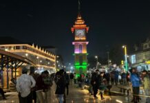 “Respect Culture, Avoid Liquor”: Srinagar Traders to Tourists