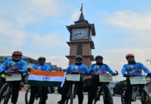 Cyclists in 50s and 60s Begin Kashmir-to-Kanyakumari Ride for Green India Five-cyclists-have-started-a-Kashmir-to-Kanyakumari-expedition