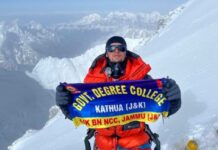 Jammu Kashmir’s NCC Representative Scales Mount Everest