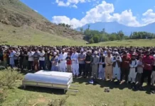 Three Kashmiri Labourers Killed in Kullu Mudslide Laid to Rest in Kangan