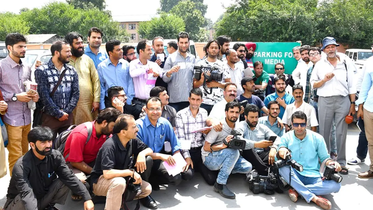 Kashmir Media, journalists 