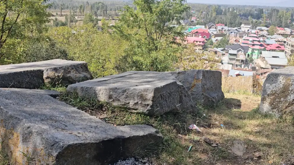 This is Kanispura in Baramulla, a Buddhist site located close to Ushkura. This village was established by Kushan’s in first entury CE and could be one of the oldest surviving hamlets. KL Image