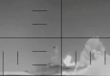 US Submarine Sinks Iranian Warship; 87 Killed