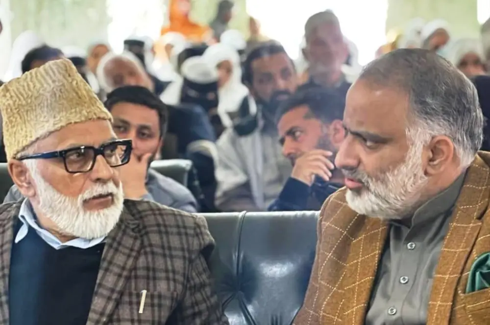 Srinagar’s Sagars’: Father Ali Mohammad and son Salman
