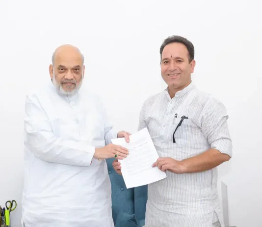 LoP Sharma Calls on HM Amit Shah, Discusses Security and Political Situation in Jammu Kashmir