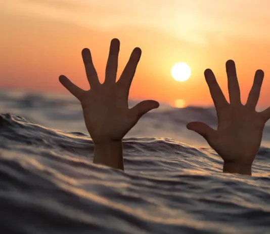 15-Year-Old Student Slips Into River Tawi While Taking Selfie
