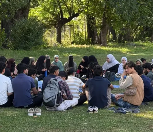 Kashmir’s Reading Circles