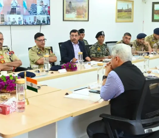 LG Manoj Sinha Reviews Amarnath Yatra Arrangements, Urges Pilgrims Not To Travel Without Valid Registration Lieutenant Governor Manoj Sinha chaired a high-level review meeting to assess the overall management and ground situation of the ongoing Amarnath Yatra 2026