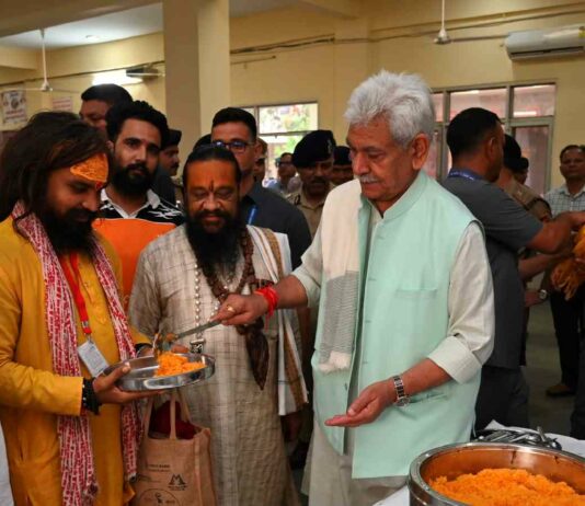 Lieutenant Governor Manoj Sinha reviews arrangements for pilgrims at Bhagwati Nagar Yatri Niwas
