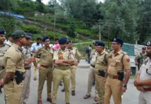 DGP Nalin Prabhat reviews security and pilgrim facilitation at the Nunwan frisking point