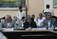 FSSAI Chief Assures Support To Expand Food Testing Infrastructure In Jammu Kashmir FSSAI CEO Rajit Punhani during an interactive meeting with food business operators and trade representatives at SKICC in Srinagar on Tuesday