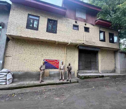 Police Attaches Property Worth Rs 4 Crore In Central Kashmir Police Attaches Property Worth Rs 4 Crore In Central Kashmir