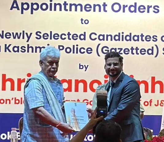 LG Sinha Hands Over Appointment Orders to 29 Newly Selected DySPs