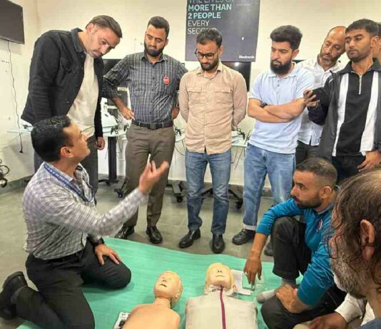 SKIMS Director Prof M Ashraf Ganie during a community CPR training programme organised under ‘CPR 360’ on World Heart Day in Srinagar