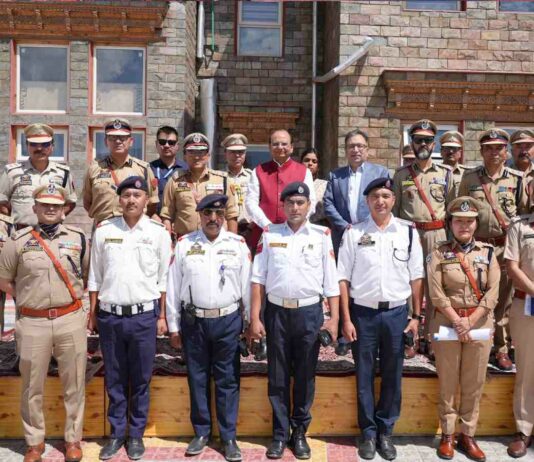 Ladakh Traffic Police personnel in their new white uniform after the change from the earlier sky-blue attire.