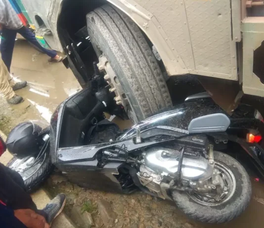 Woman Critically Injured as SUV Collides With Scooty in Jammu Kashmir