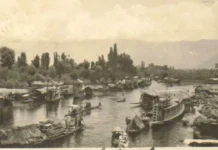 Kashmir: Jhelum Cruise Slips