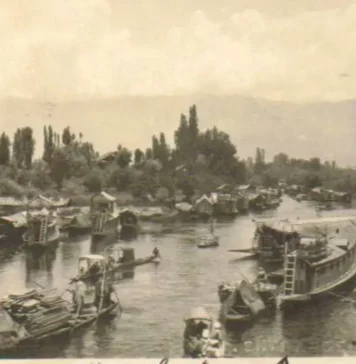 Kashmir: Jhelum Cruise Slips